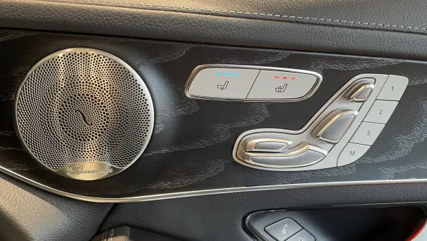 2022 Mercedes-benz Glc — photo 9 | Tuminion Kenya
