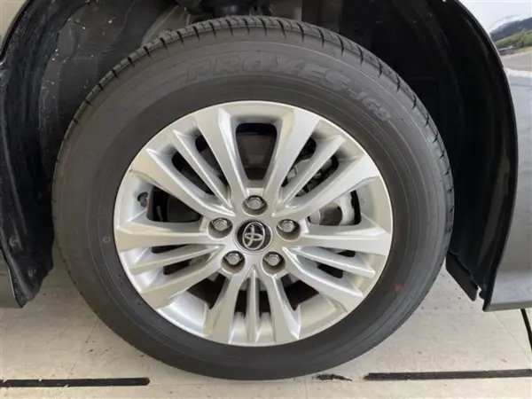 2023 Toyota Noah — photo 8 | Tuminion Kenya