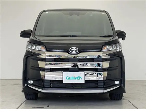 2023 Toyota Noah — photo 9 | Tuminion Kenya