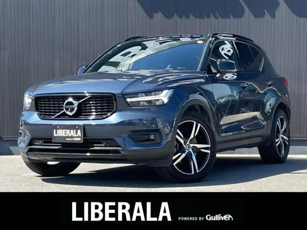 2021 Volvo Xc40 — photo 1