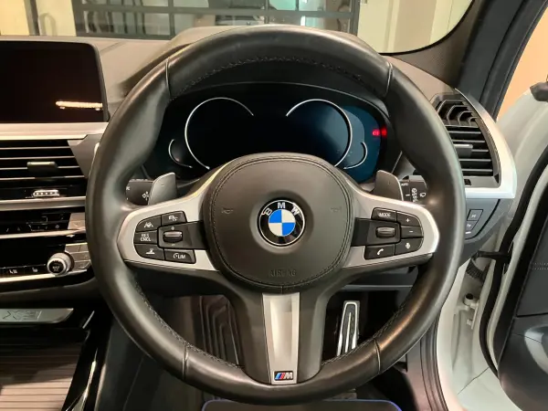 2018 Bmw X3 — photo 3 | Tuminion Kenya
