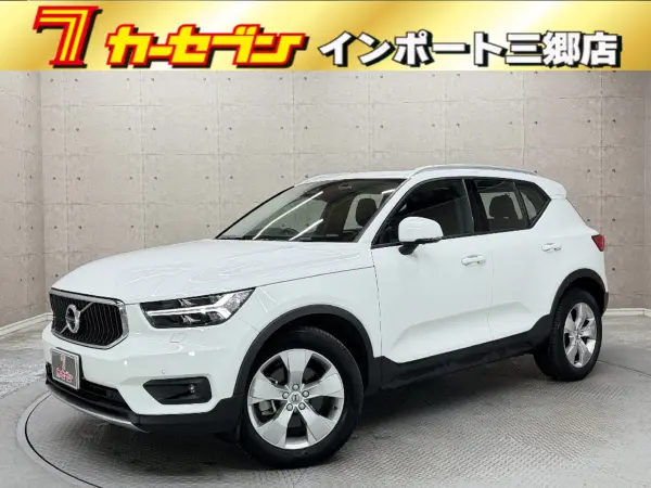 2021 Volvo Xc40 — photo 1
