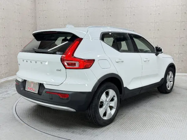 2021 Volvo Xc40 — photo 2 | Tuminion Kenya