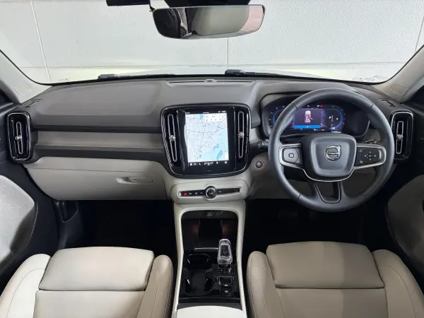 2024 Volvo Xc40 — photo 2 | Tuminion Kenya