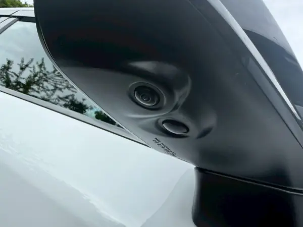2023 Lexus Rx — photo 8 | Tuminion Kenya