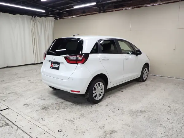 2024 Honda Fit — photo 8 | Tuminion Kenya
