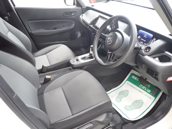 2024 Honda Fit — photo 9 | Tuminion Kenya