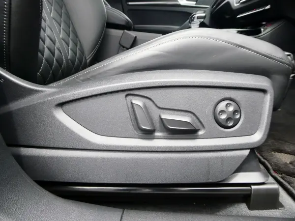 2023 Audi Sq5 — photo 8 | Tuminion Kenya