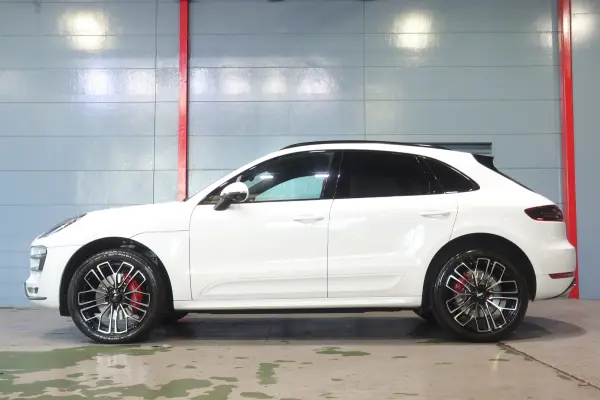 2018 Porsche Macan — photo 7 | Tuminion Kenya