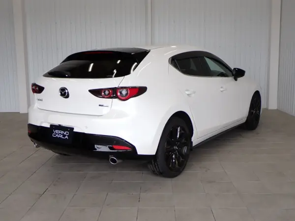 2024 Mazda 3 Fastback — photo 3 | Tuminion Kenya