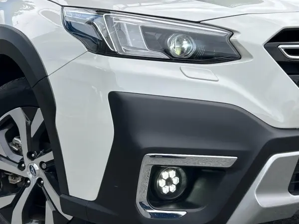 2021 Subaru Legacy Outback — photo 9 | Tuminion Kenya