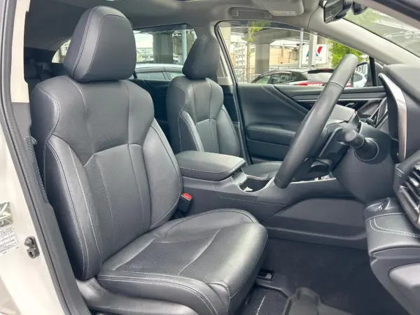 2021 Subaru Legacy Outback — photo 7 | Tuminion Kenya