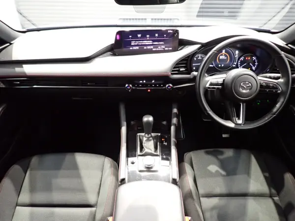 2023 Mazda 3 Fastback — photo 8 | Tuminion Kenya