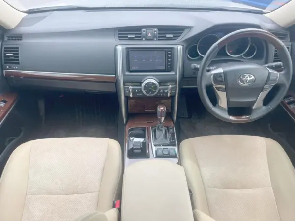 2015 Toyota Mark  X — photo 2 | Tuminion Kenya