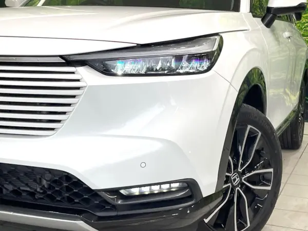 2024 Honda Vezel — photo 8 | Tuminion Kenya