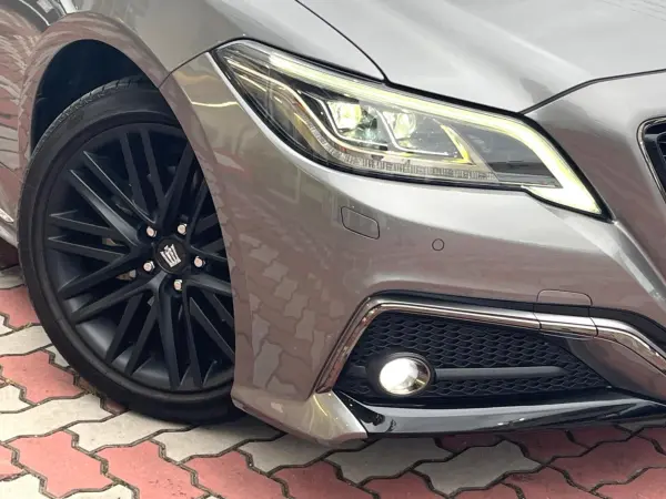 2022 Toyota Crown — photo 8 | Tuminion Kenya