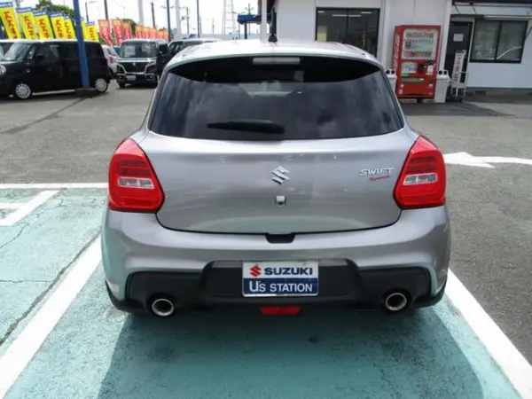 2018 Suzuki Swift — photo 3 | Tuminion Kenya