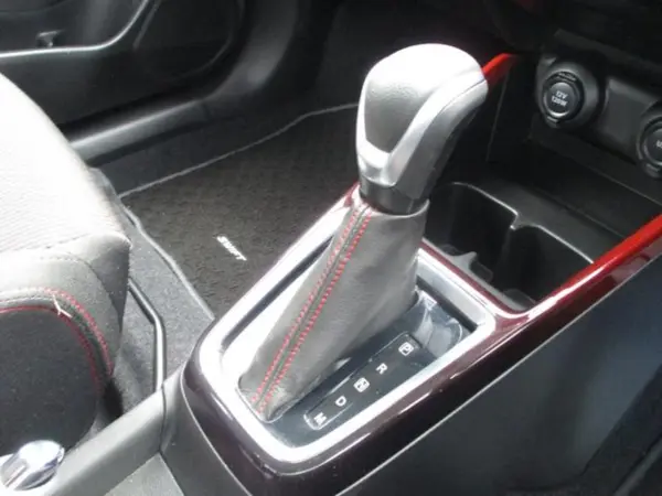 2018 Suzuki Swift — photo 8 | Tuminion Kenya