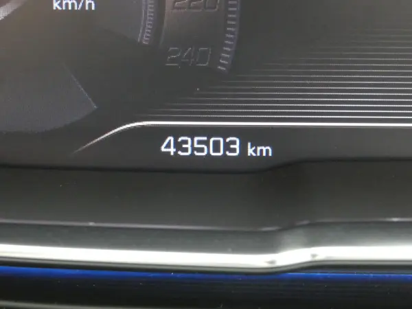 2019 Peugeot 5008 — photo 8 | Tuminion Kenya