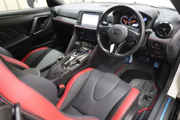 2024 Nissan Gt-r — photo 7 | Tuminion Kenya