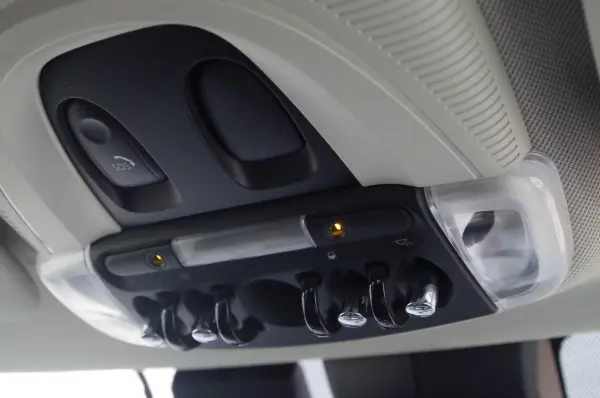 2020 Mini Cooper — photo 8 | Tuminion Kenya