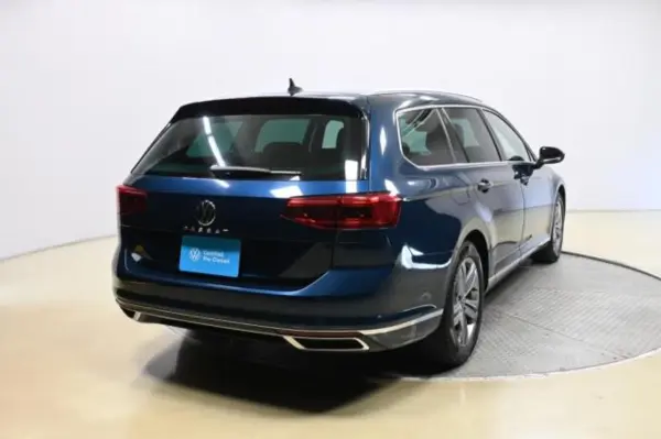 2021 Volkswagen Passat — photo 3 | Tuminion Kenya