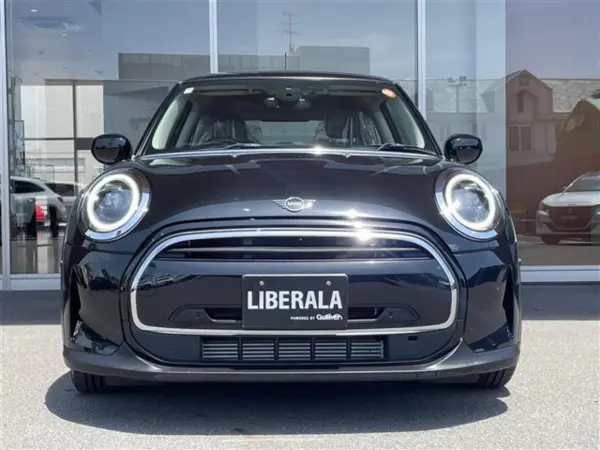 2022 Mini Cooper — photo 8 | Tuminion Kenya