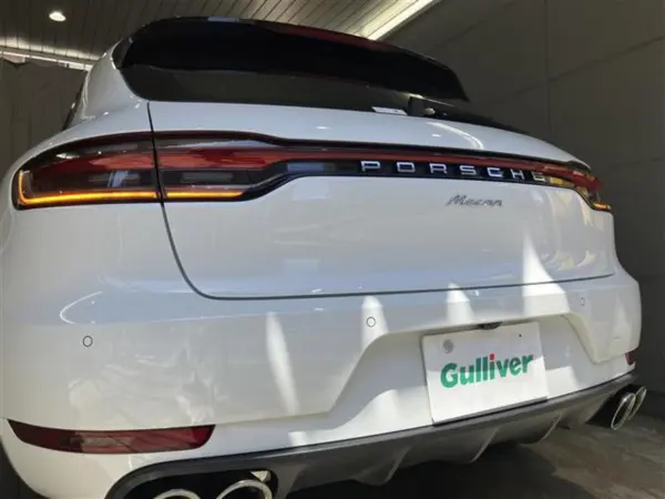2021 Porsche Macan — photo 2 | Tuminion Kenya