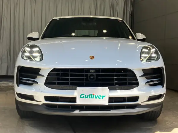 2021 Porsche Macan — photo 8 | Tuminion Kenya
