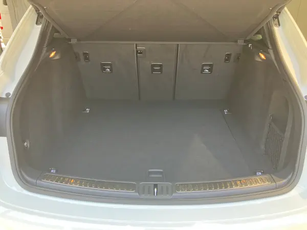 2021 Porsche Macan — photo 9 | Tuminion Kenya