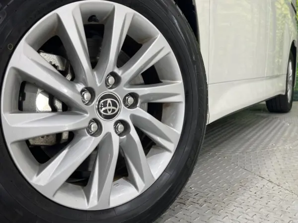 2023 Toyota Noah — photo 9 | Tuminion Kenya