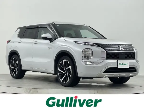 2022 Mitsubishi Outlander — photo 1