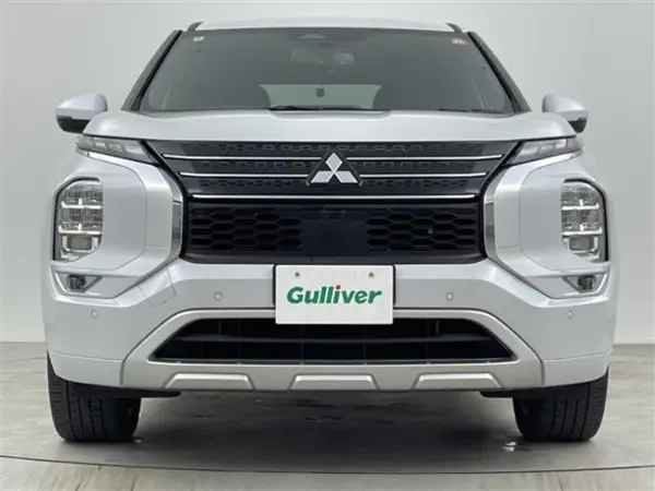 2022 Mitsubishi Outlander — photo 8 | Tuminion Kenya