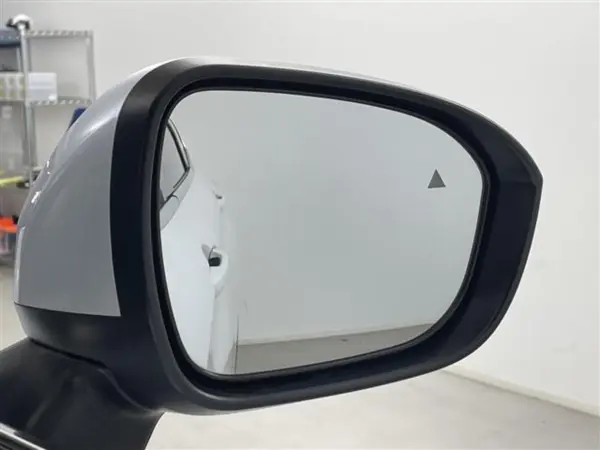 2023 Mitsubishi Outlander — photo 9 | Tuminion Kenya