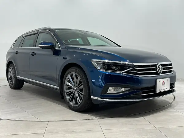 2021 Volkswagen Passat — photo 1