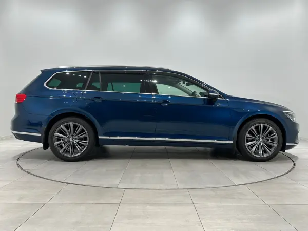 2021 Volkswagen Passat — photo 8 | Tuminion Kenya