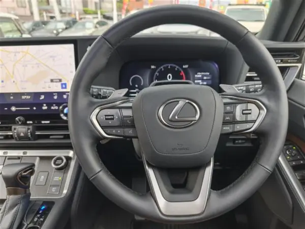 2025 Lexus Gx — photo 8 | Tuminion Kenya