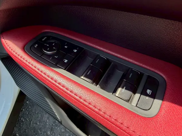2023 Lexus Rx — photo 9 | Tuminion Kenya