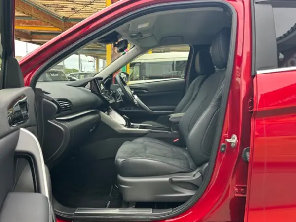 2021 Mitsubishi Eclipse Cross — photo 7 | Tuminion Kenya