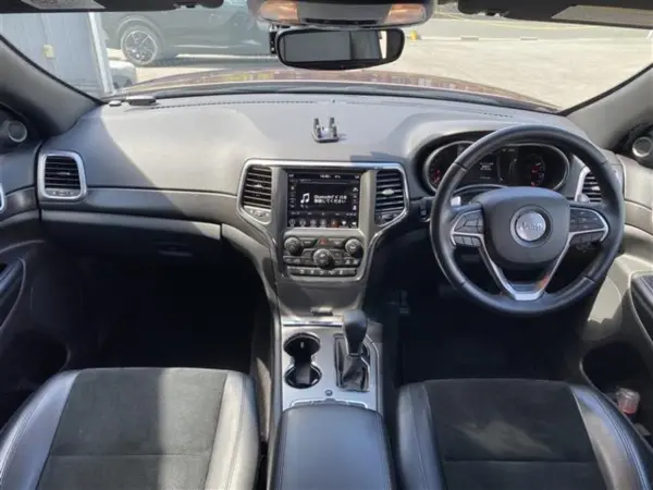 2018 Jeep Grand Cherokee — photo 2 | Tuminion Kenya