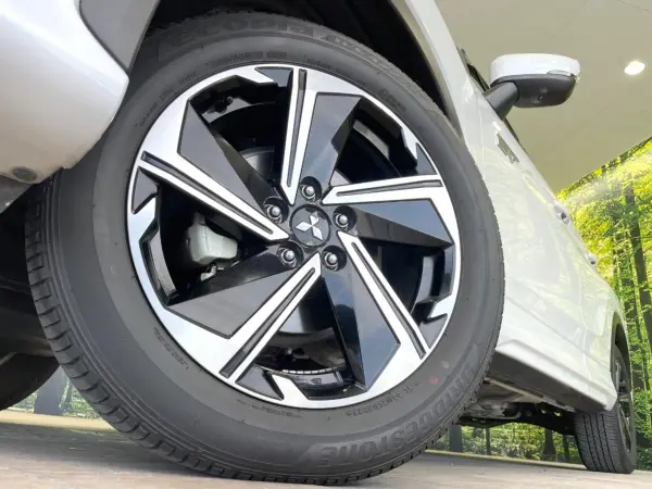 2021 Mitsubishi Eclipse Cross — photo 9 | Tuminion Kenya