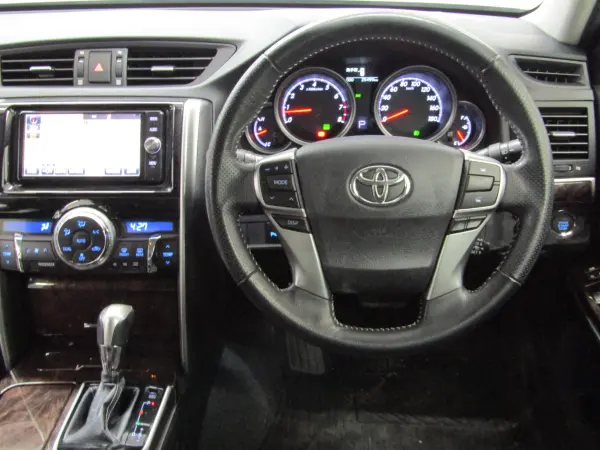 2017 Toyota Mark  X — photo 7 | Tuminion Kenya