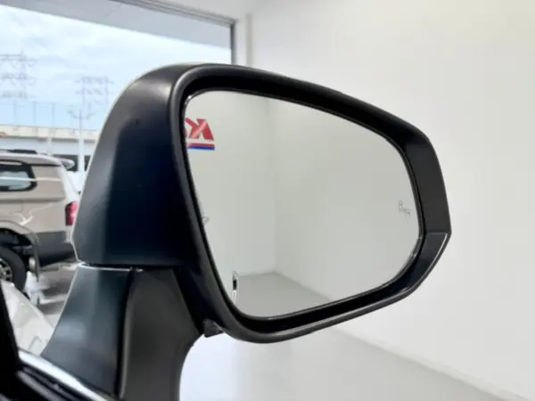 2025 Toyota Harrier — photo 9 | Tuminion Kenya
