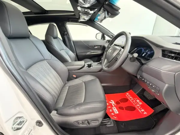 2025 Toyota Harrier — photo 7 | Tuminion Kenya