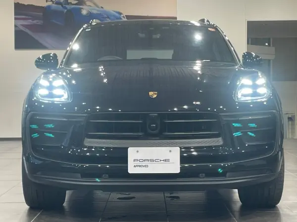 2022 Porsche Macan — photo 3 | Tuminion Kenya