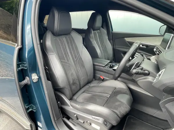 2021 Peugeot 5008 — photo 7 | Tuminion Kenya