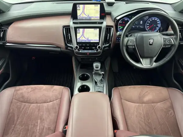 2019 Toyota Crown — photo 2 | Tuminion Kenya