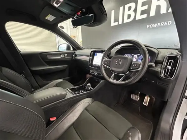 2019 Volvo Xc40 — photo 2 | Tuminion Kenya