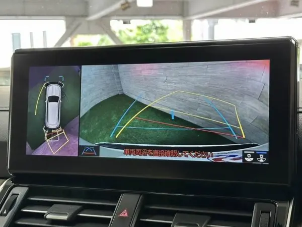 2023 Toyota Landrcuiser 300 — photo 3 | Tuminion Kenya