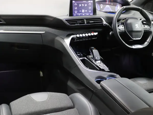 2020 Peugeot 5008 — photo 2 | Tuminion Kenya